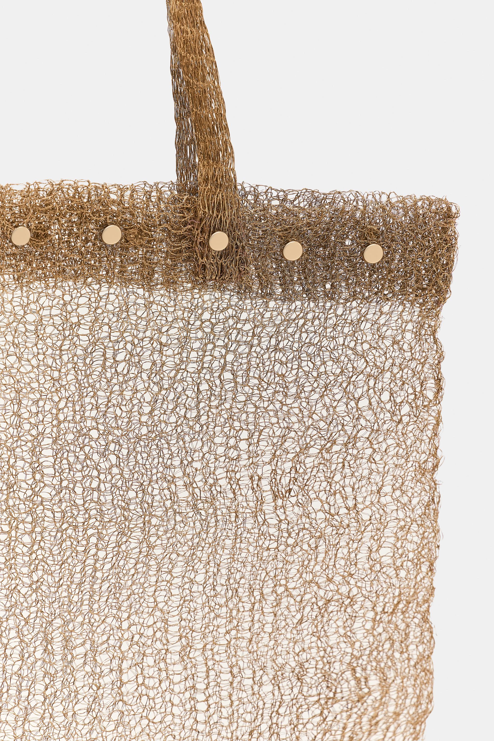 SAC EN MAILLE MÉTALLIQUE À CLOUS